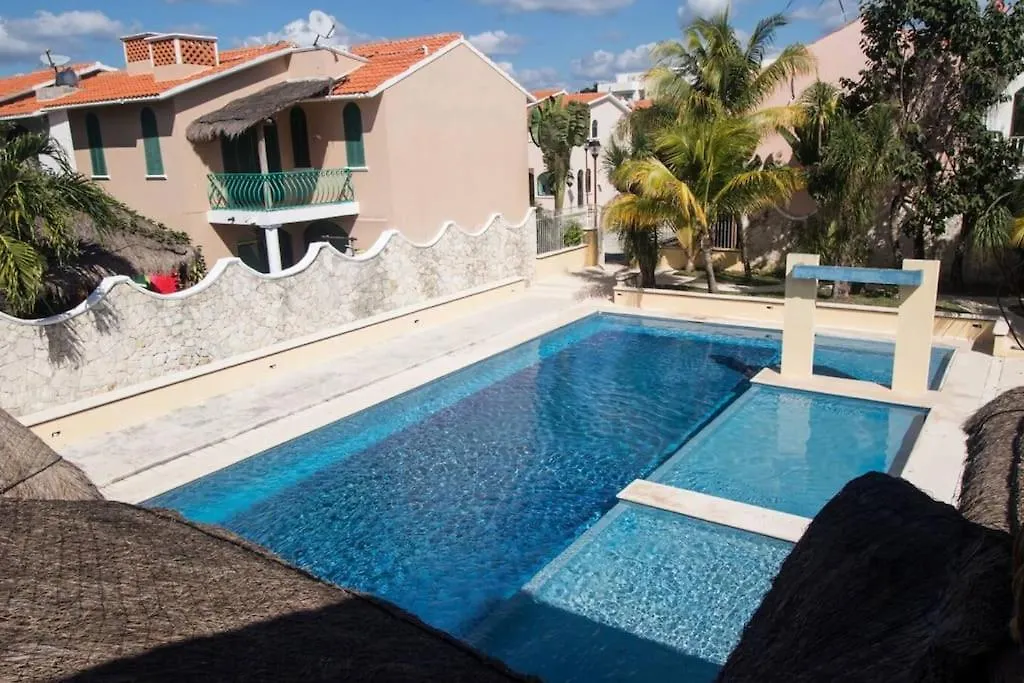 Hermosa Casa En Residencial Marbella Villa Playa del Carmen Mexico